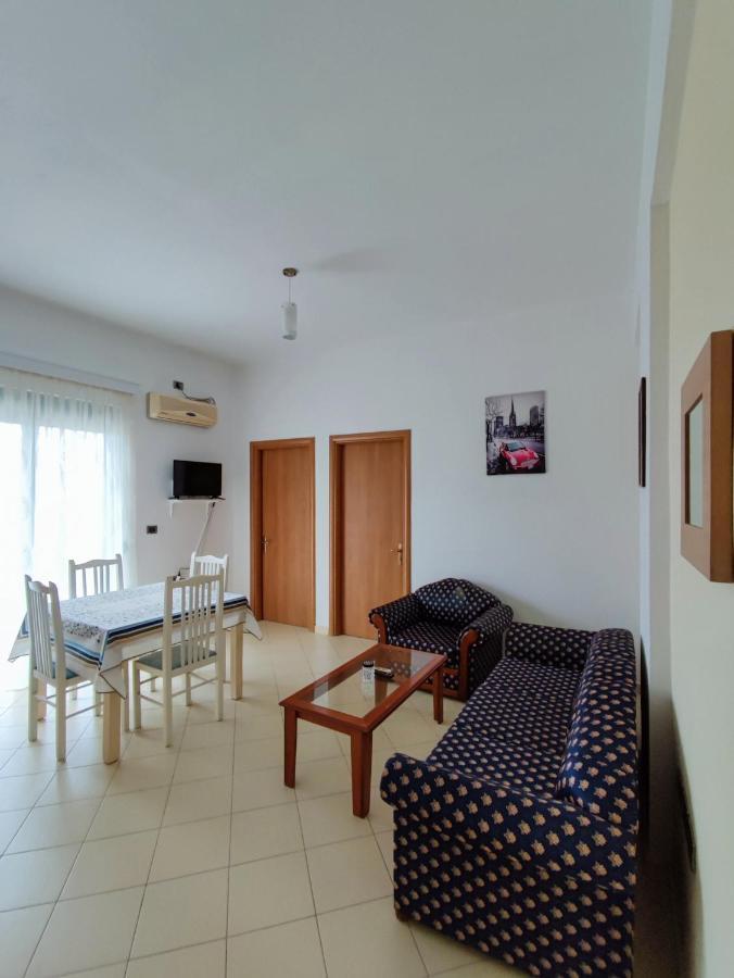 El Rio Apartments Sarandë Exteriör bild