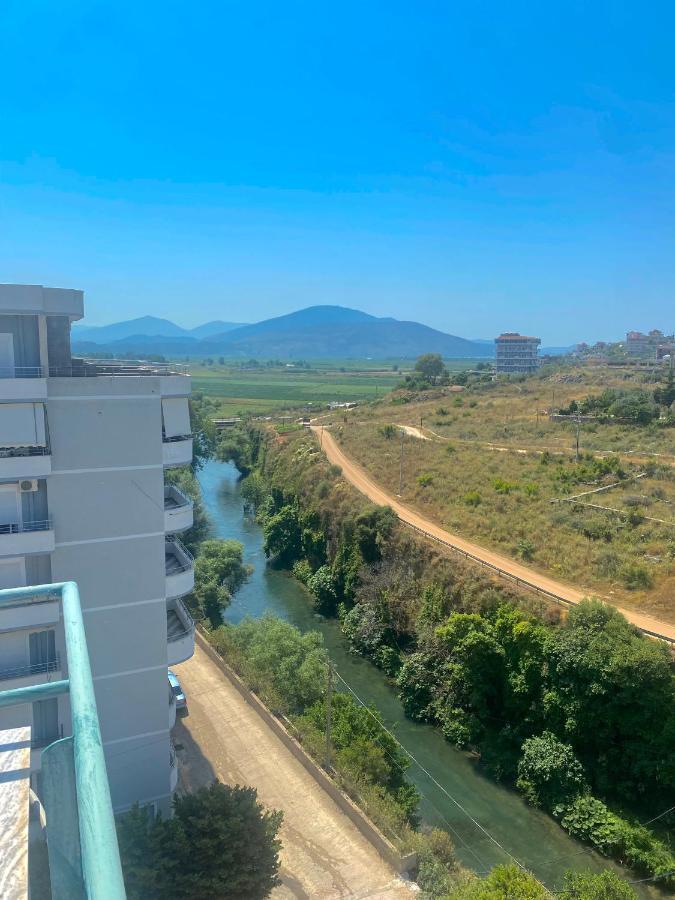 El Rio Apartments Sarandë Exteriör bild