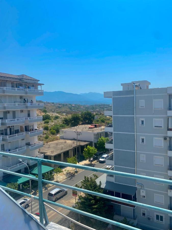 El Rio Apartments Sarandë Exteriör bild