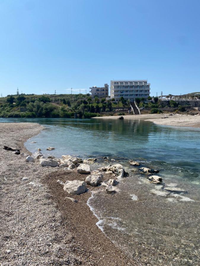 El Rio Apartments Sarandë Exteriör bild