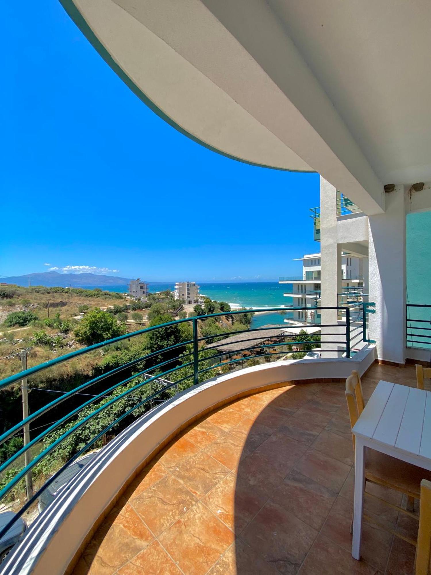 El Rio Apartments Sarandë Exteriör bild
