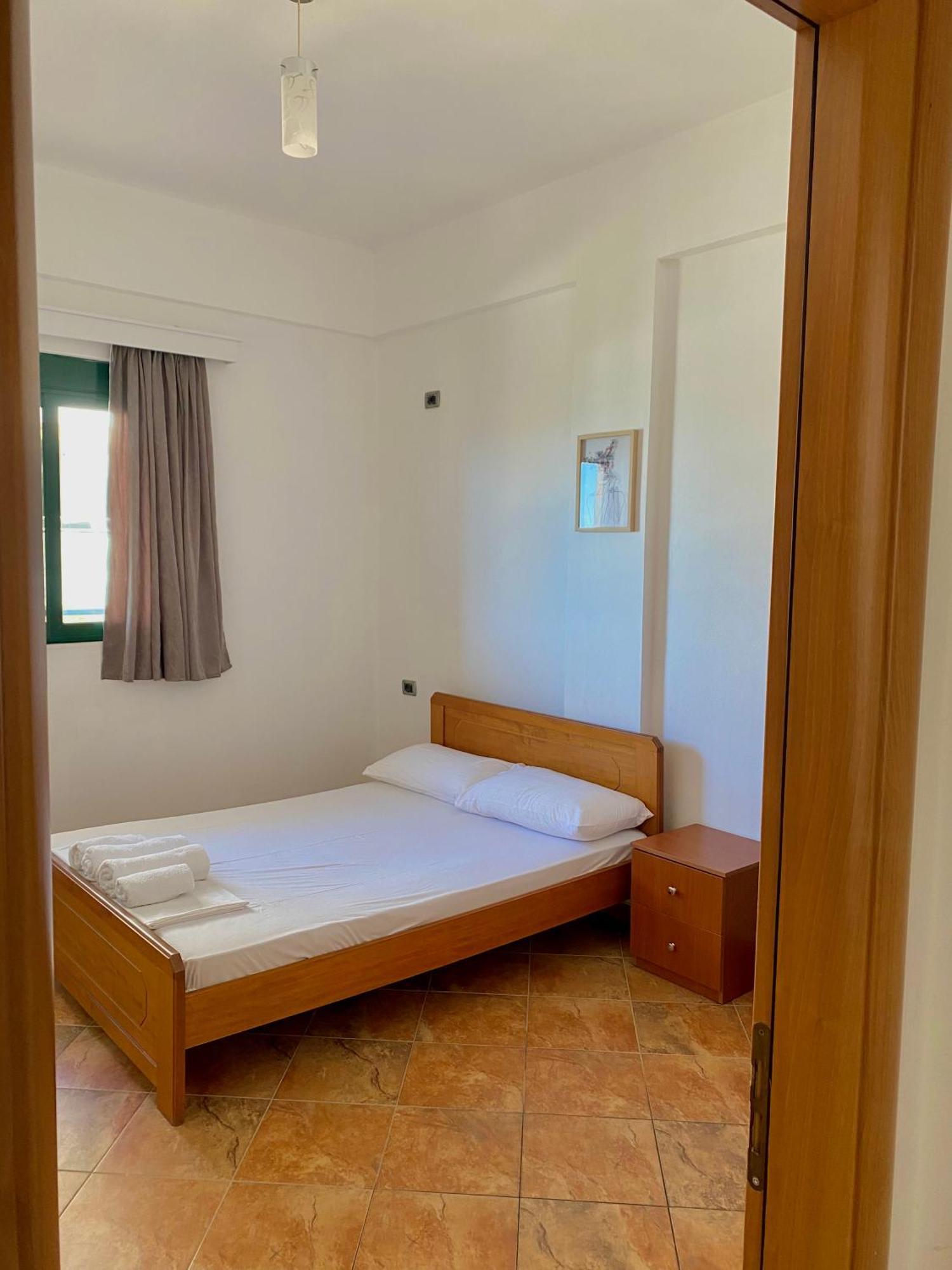 El Rio Apartments Sarandë Exteriör bild