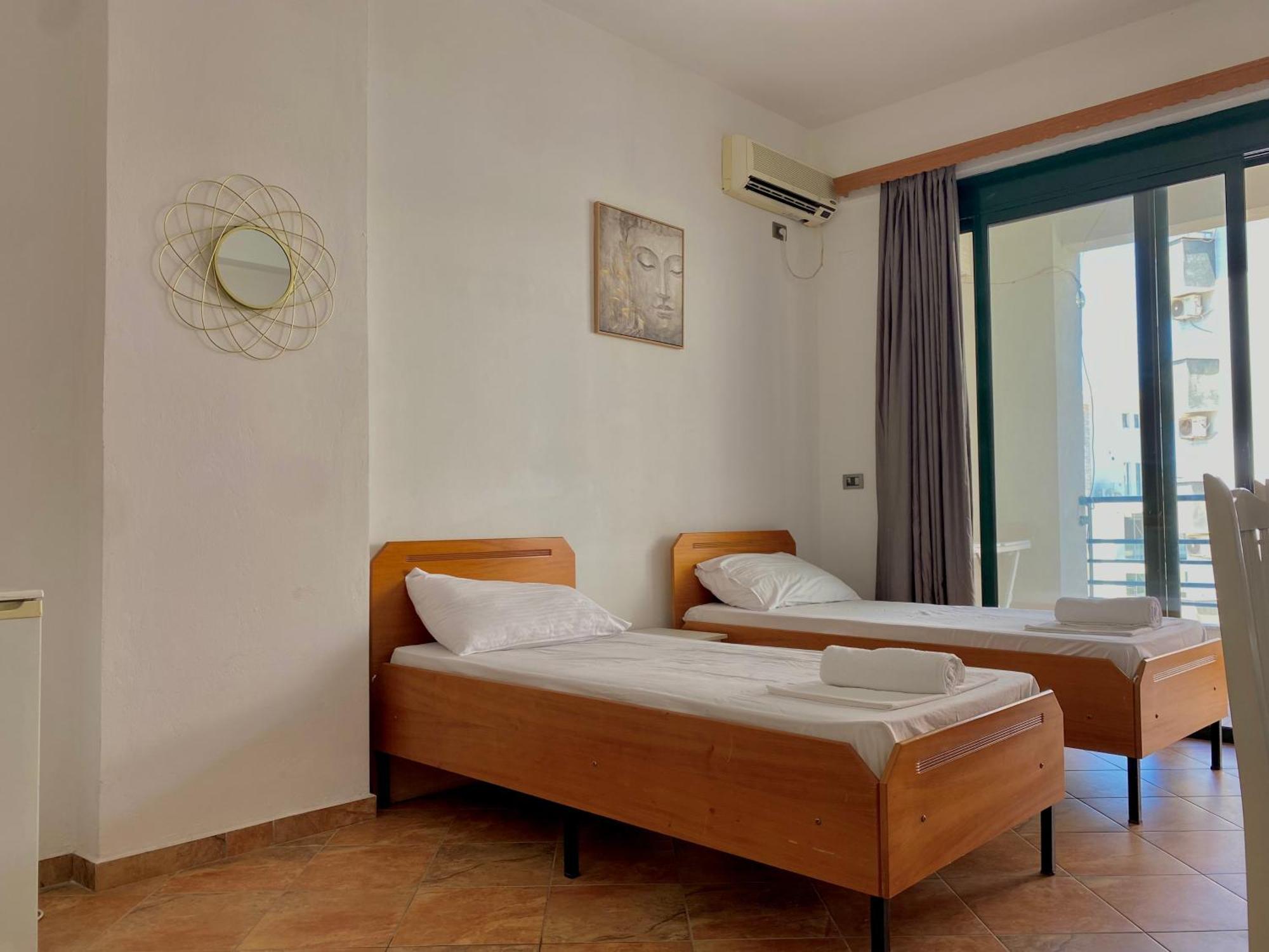 El Rio Apartments Sarandë Exteriör bild